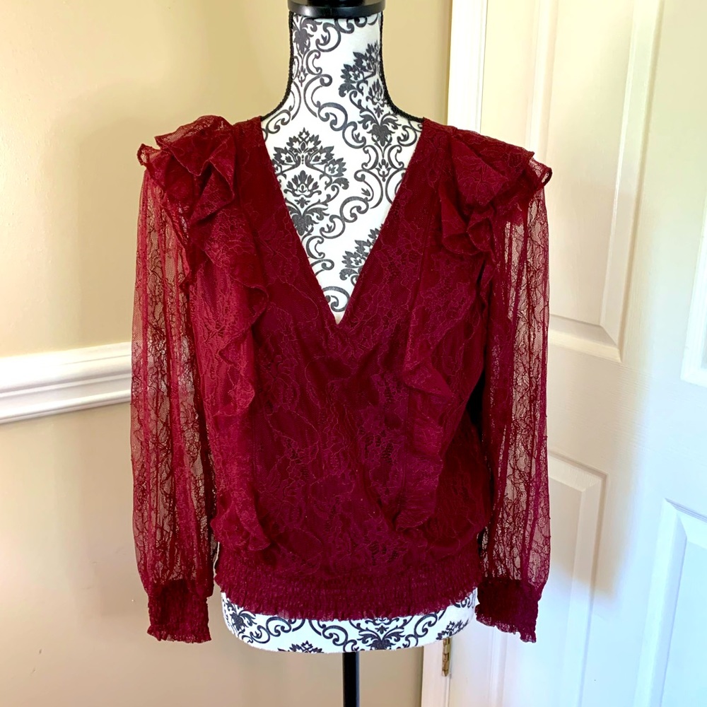 Express, woman’s, Lace Ruffle Front V-Neck Top, size Lg. - Picture 4 of 11